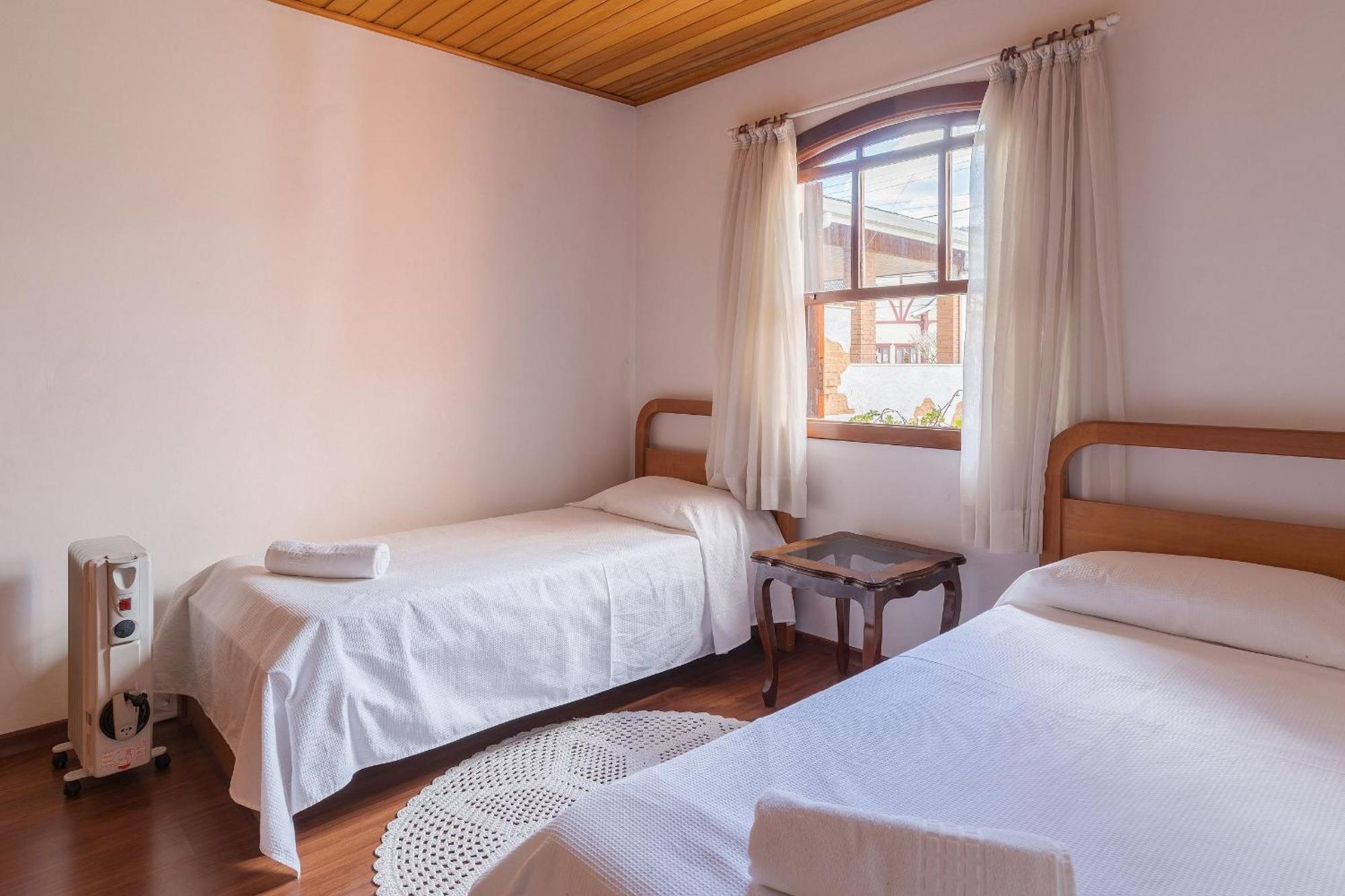 Holiday home Casa Espacosa C/lareira Em Ras175 Campos do Jordao