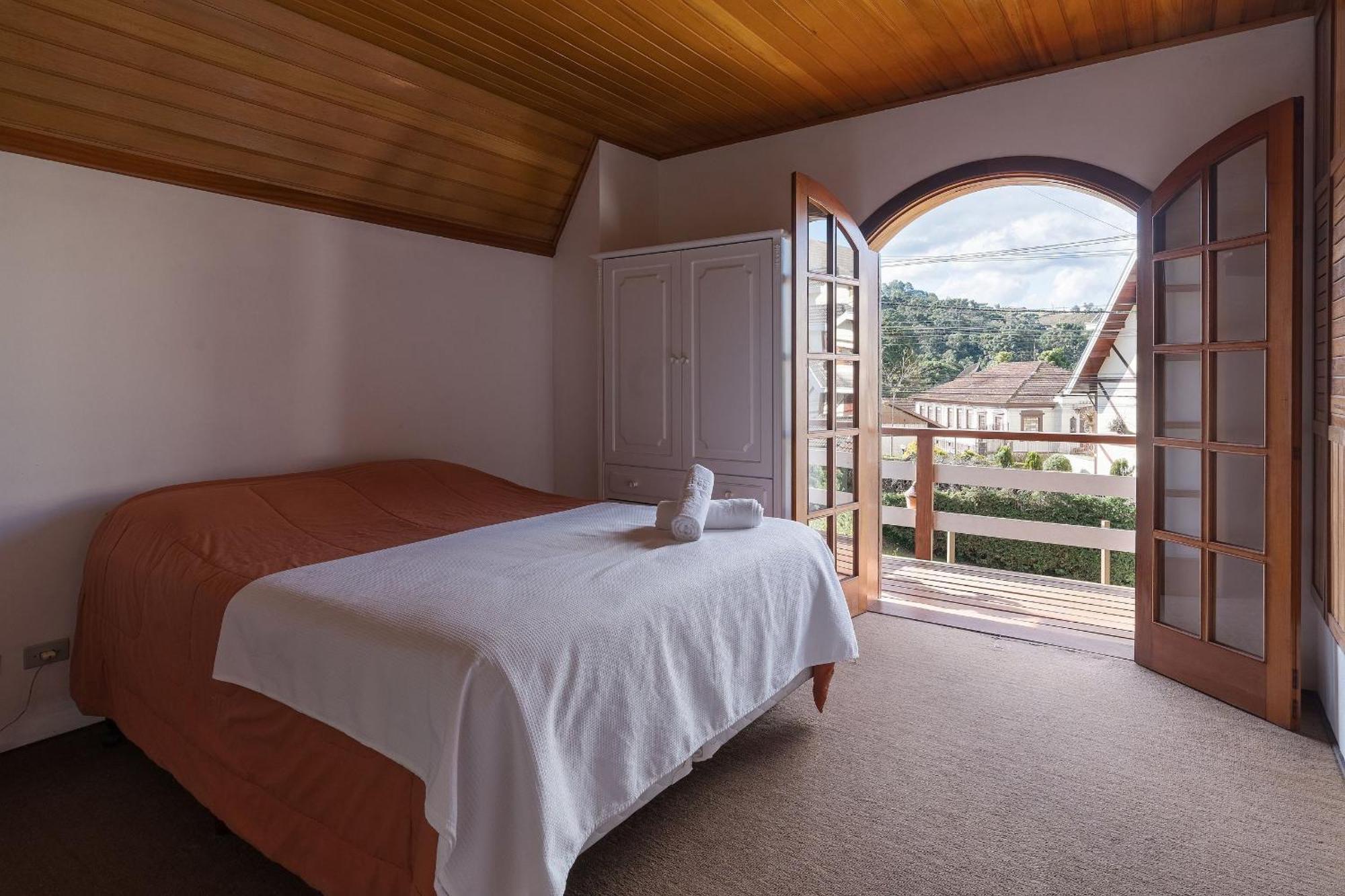 Holiday home Casa Espacosa C/lareira Em Ras175